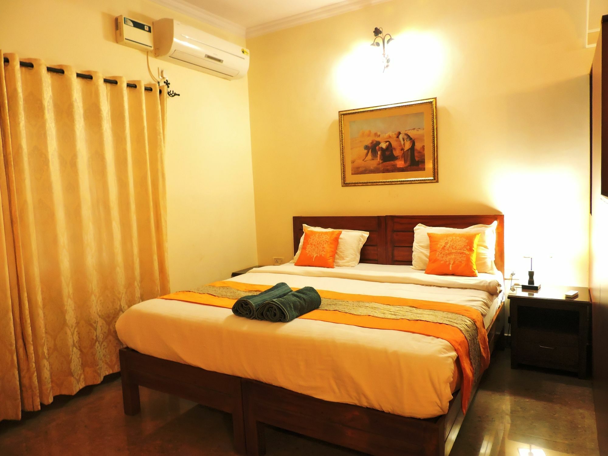 Hotel Maitri Sweet Living Baga Exterior photo