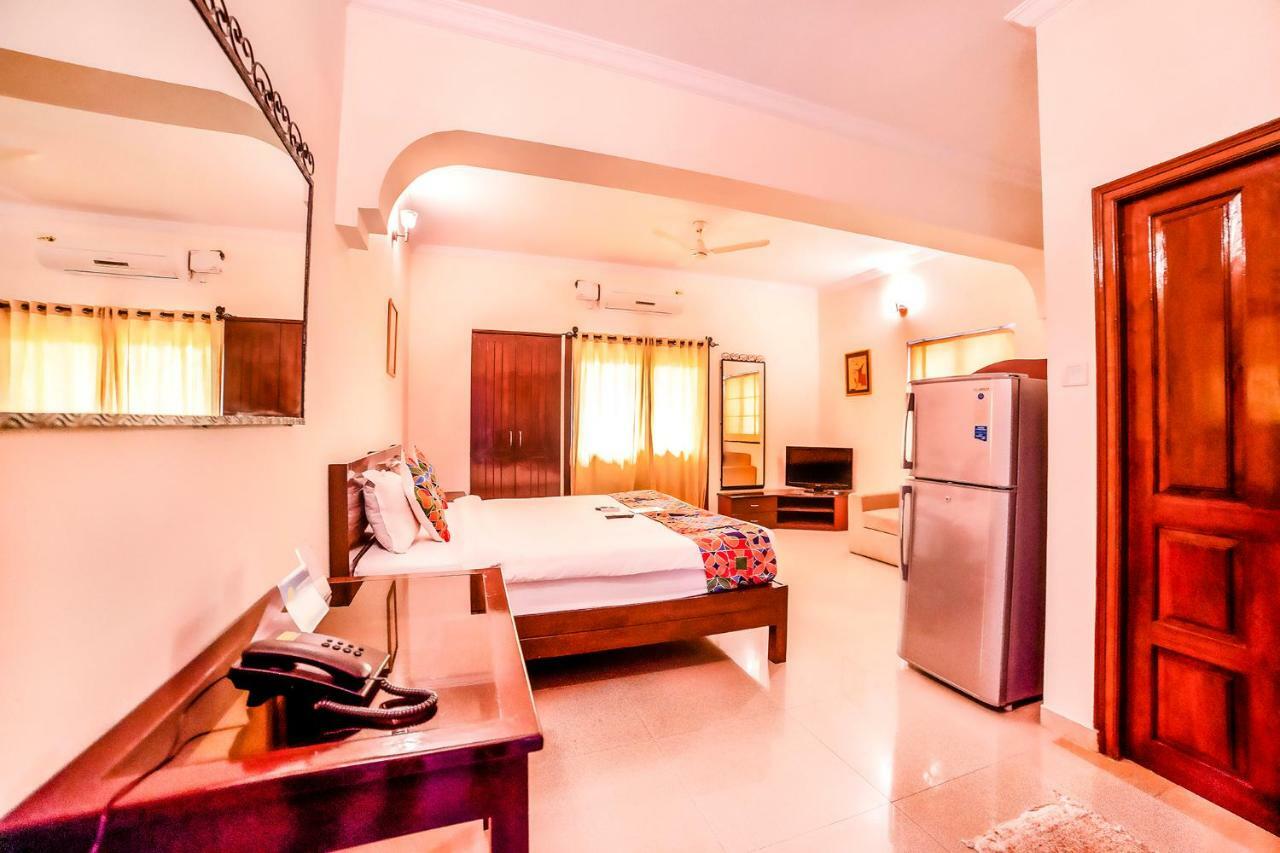 Hotel Maitri Sweet Living Baga Exterior photo